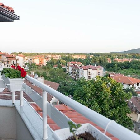 Hiora Apartments Vasiliko Царево Екстериор снимка