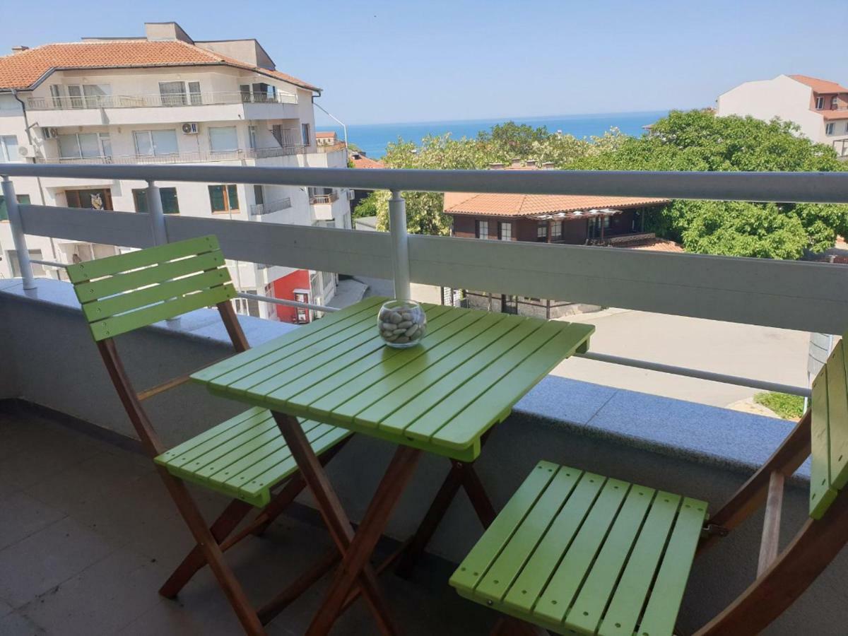Hiora Apartments Vasiliko Царево Екстериор снимка