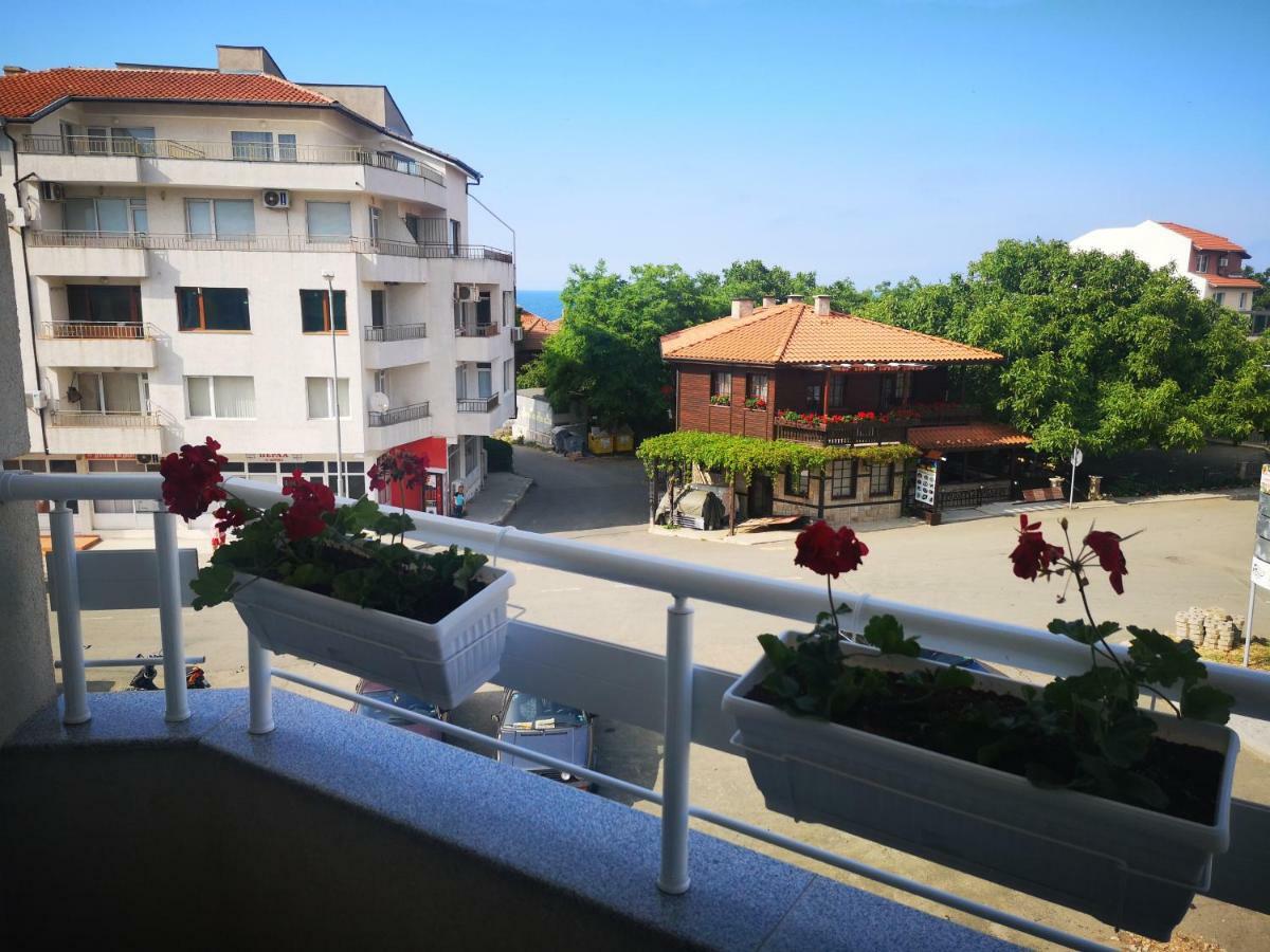 Hiora Apartments Vasiliko Царево Екстериор снимка