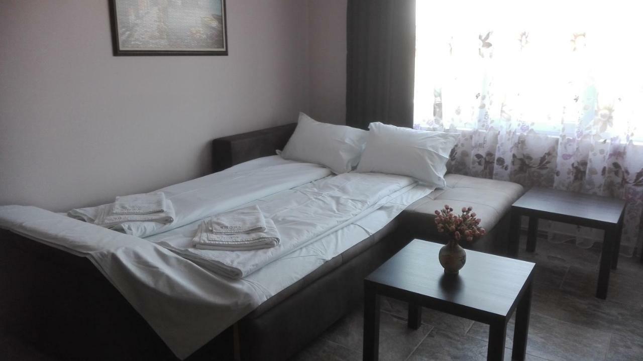 Hiora Apartments Vasiliko Царево Екстериор снимка