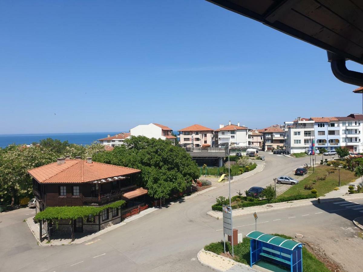 Hiora Apartments Vasiliko Царево Екстериор снимка