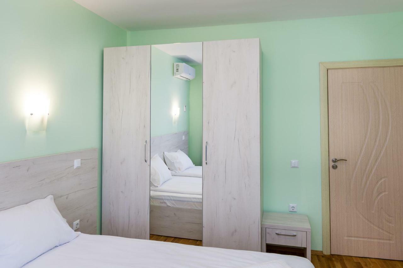 Hiora Apartments Vasiliko Царево Екстериор снимка