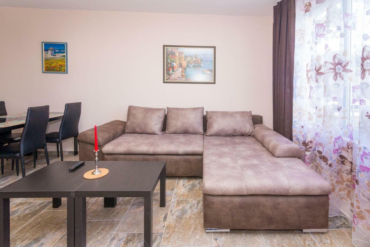 Hiora Apartments Vasiliko Царево Екстериор снимка