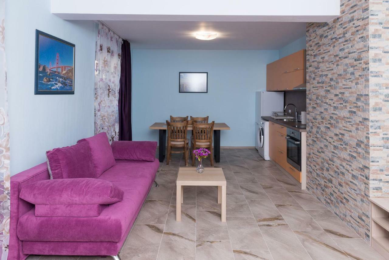 Hiora Apartments Vasiliko Царево Екстериор снимка